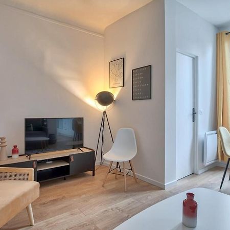 Nice Apartment In Republique - 6P Париж Екстериор снимка